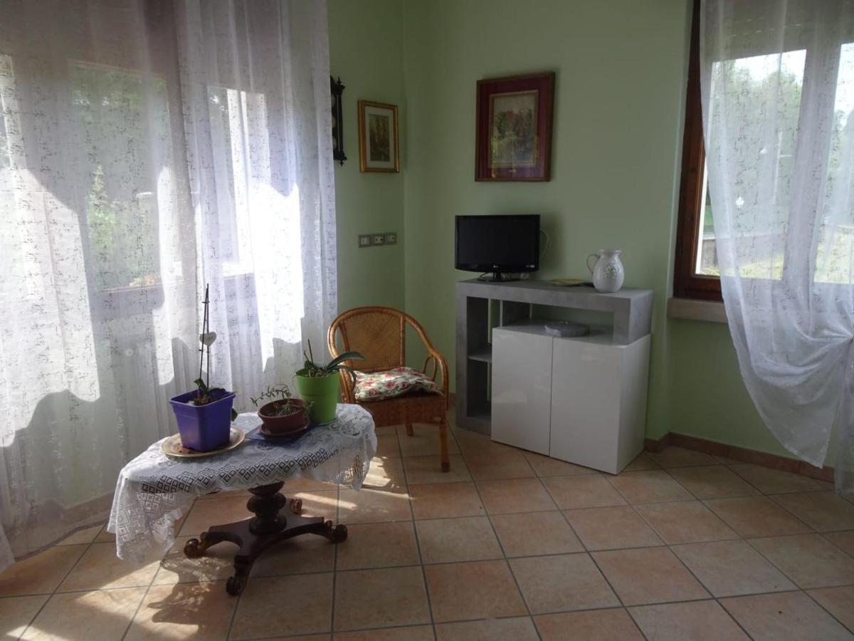 Appartamento Verdi Colline Moniga del Garda Exterior photo